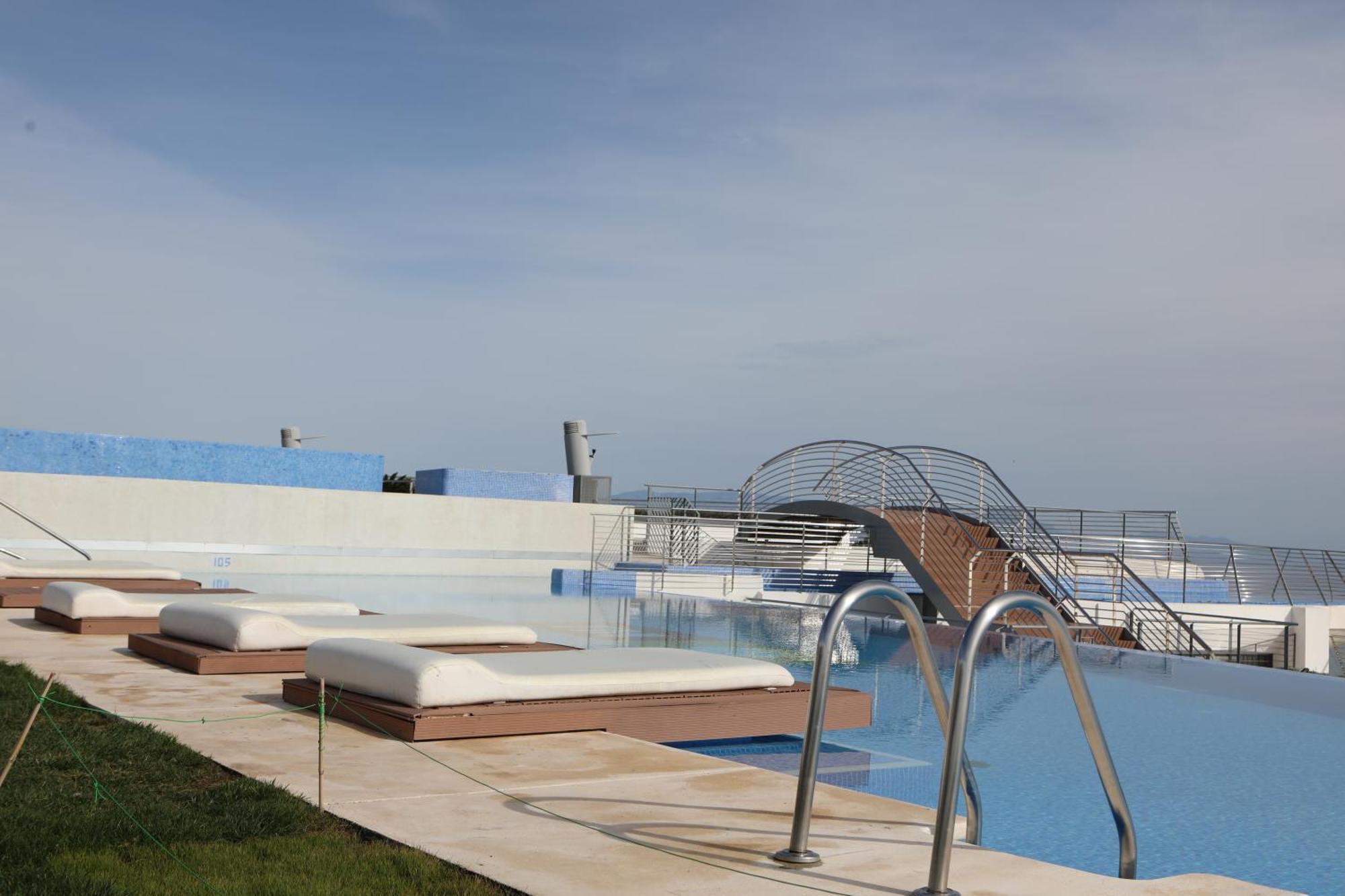 Infinity View 8 Apartment Arenales del Sol Luaran gambar