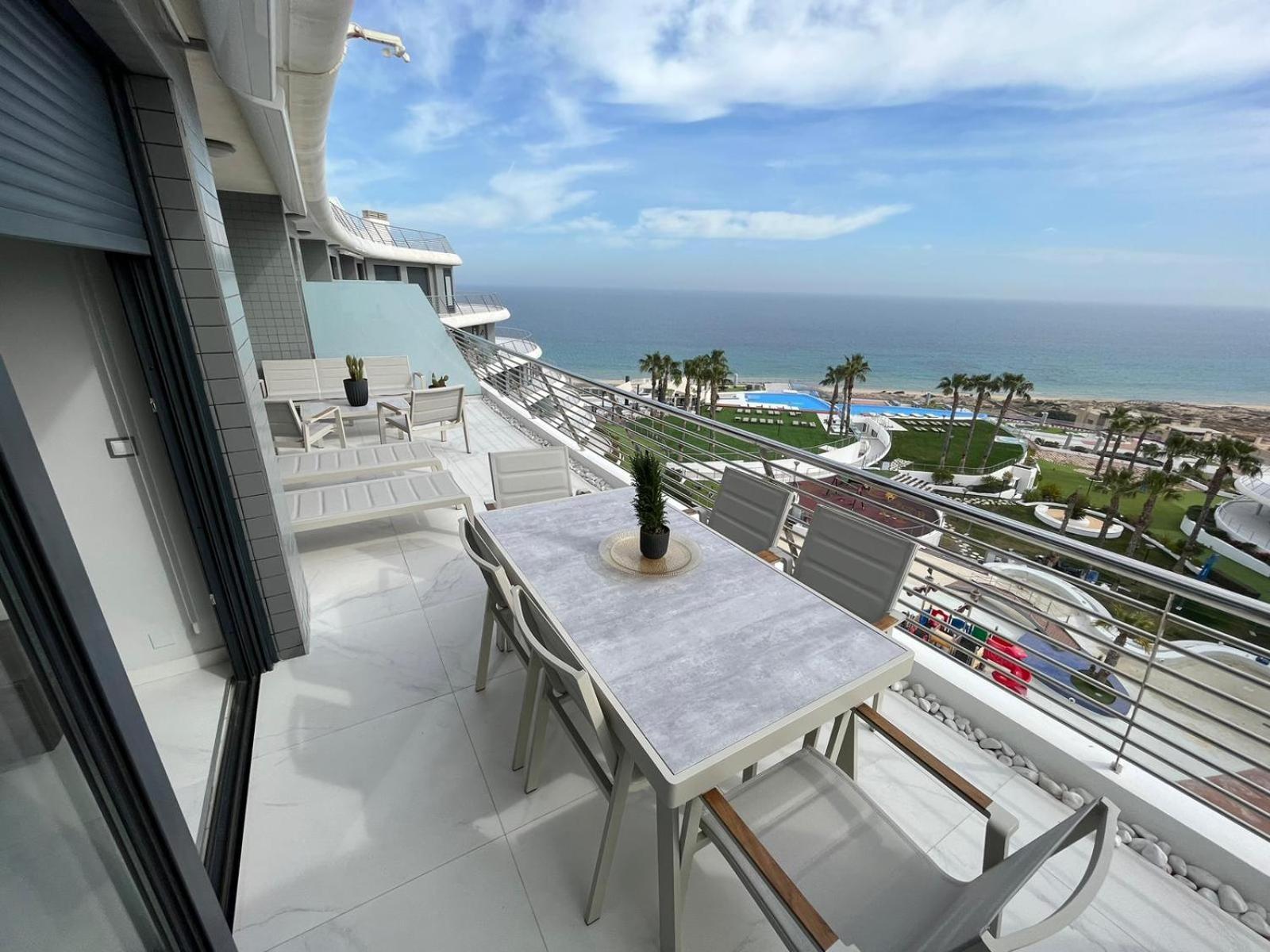 Infinity View 8 Apartment Arenales del Sol Luaran gambar
